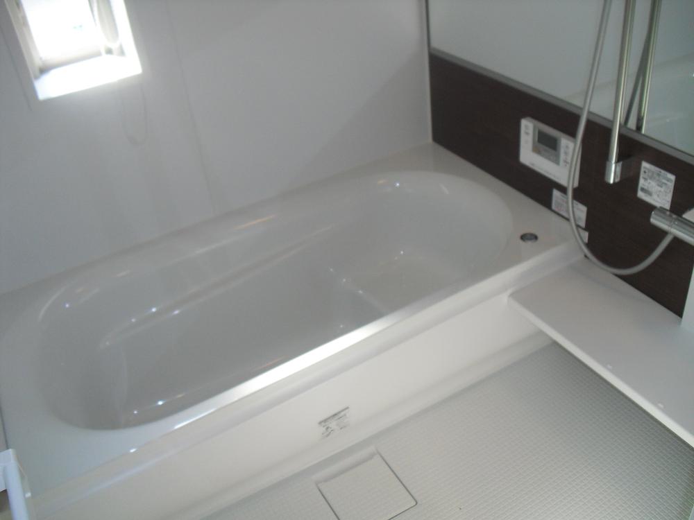 Bathroom. With bathroom dryer. Handy in the laundry of a rainy day.