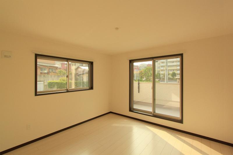 Non-living room. 2013 October 30, shooting