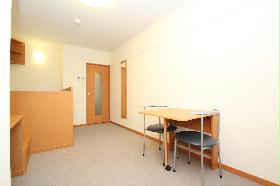 Living and room. Tebusu ・ With chair