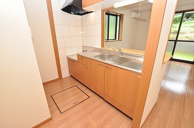 Kitchen. Kitchen is widely gas stove can be installed type