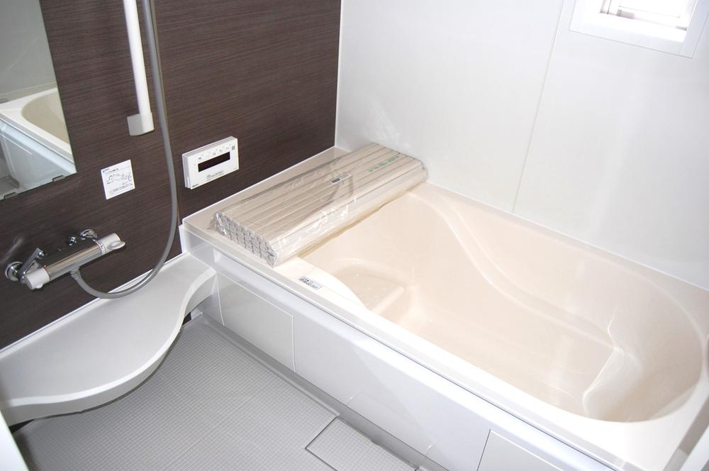 Same specifications photo (bathroom). Bathroom heating dryer