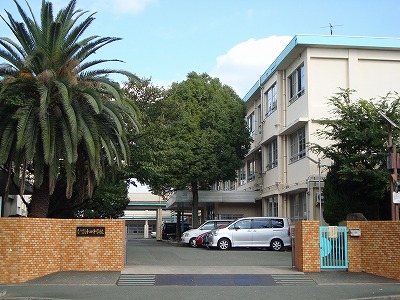 Junior high school. Municipal Okita 1200m until junior high school (school district) (junior high school)