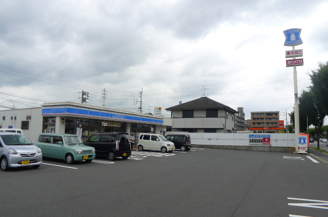Convenience store. Lawson Yahata Shimokojaku chome store up (convenience store) 359m