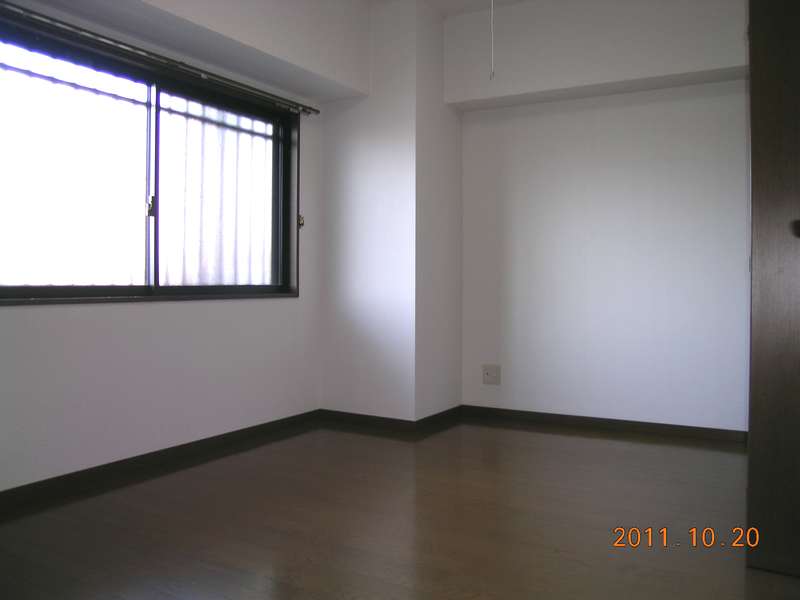 Other room space. Spacious Western-style