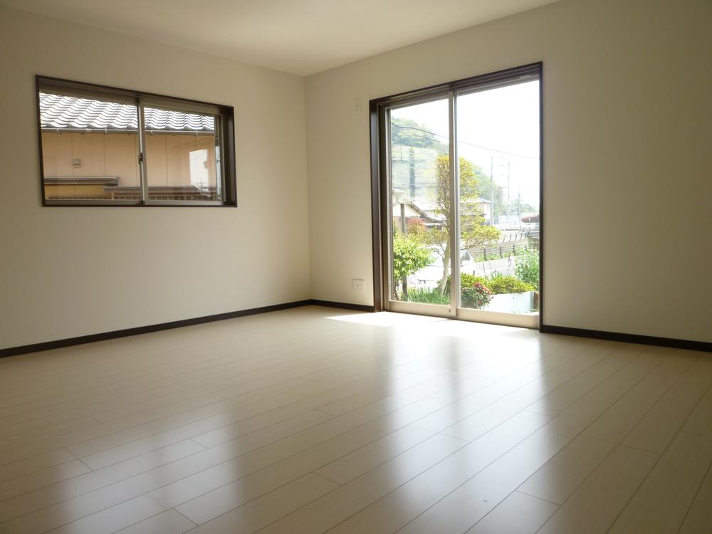 Same specifications photos (Other introspection)