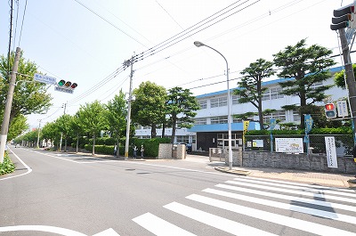 Primary school. Municipal Narumizu up to elementary school (school district) (Elementary School) 470m
