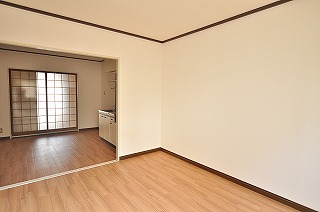 Other room space. Western-style 6 Pledge