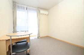 Living and room. Folding table ・ Chair ・ With curtain