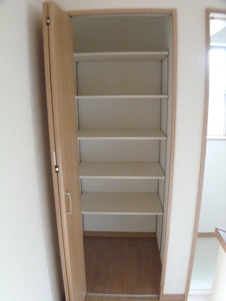 Receipt. Local (12 May 2013) Shooting