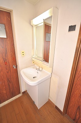 Washroom. Separate vanity