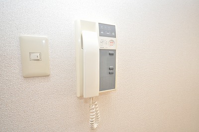 Security. Auto with lock