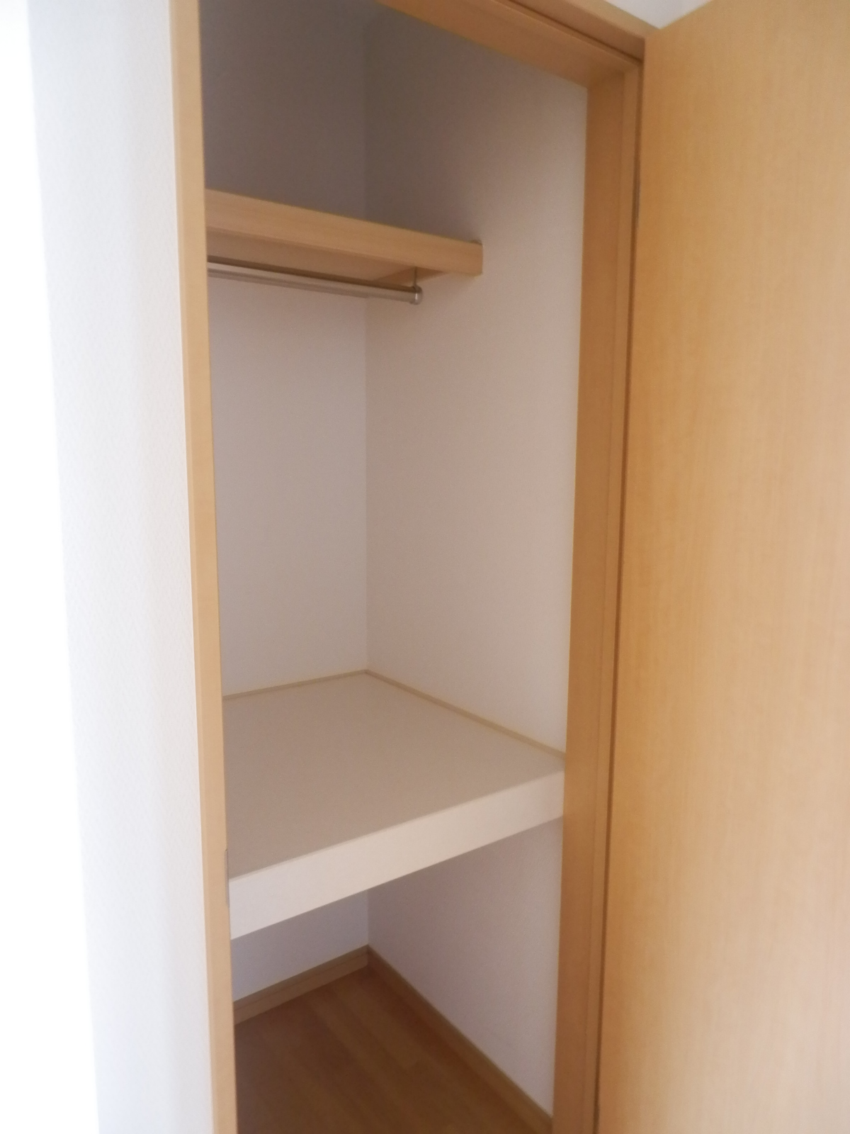 Receipt. Living storage