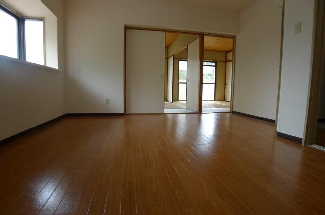 Living and room. Living