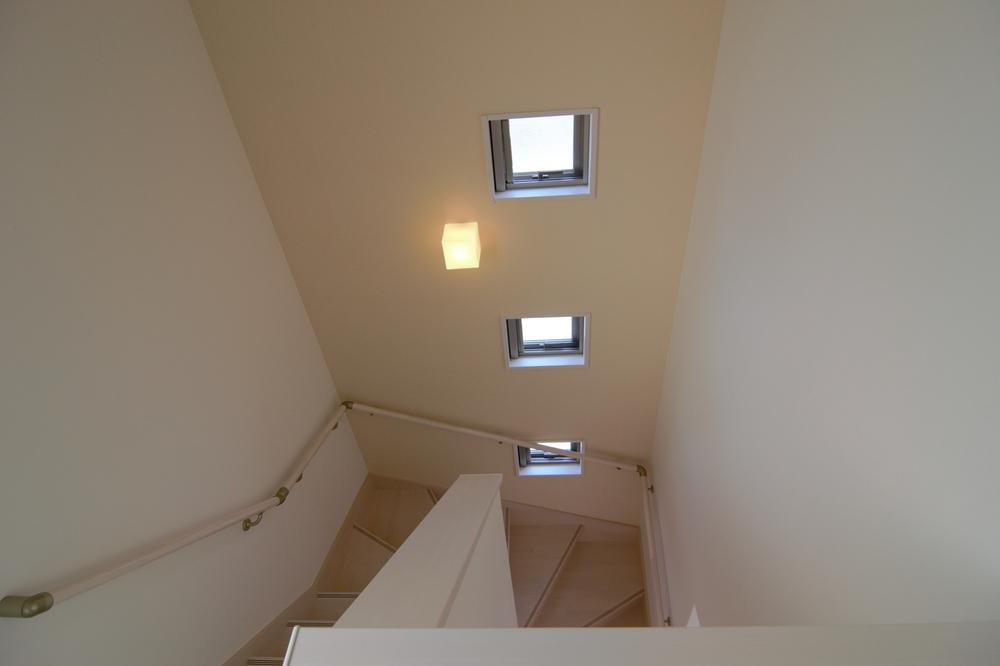 Other local. ■ It was incorporating with light and wind stylish windows in stairs!