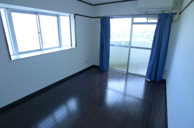 Living and room. Living