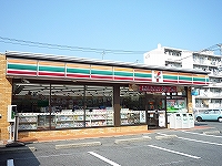 Convenience store. Seven-Eleven Yahata Tomoda chome store up (convenience store) 232m
