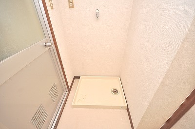 Security. Indoor Laundry Storage