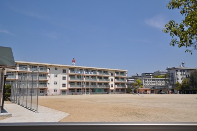 Primary school. 270m until Aoyama elementary school (school district) (Elementary School)