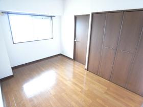 Living and room. Western-style (entrance width)