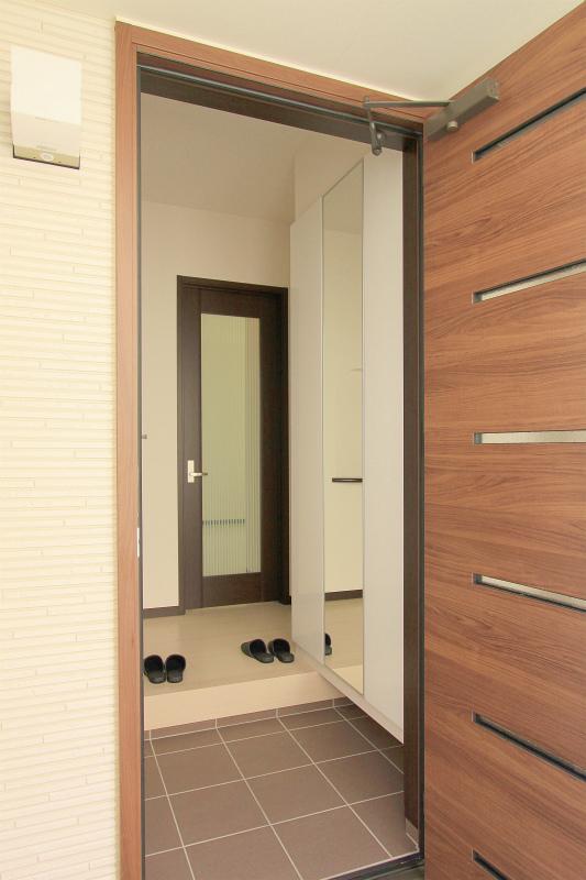 Entrance. 2013 September 20 shooting