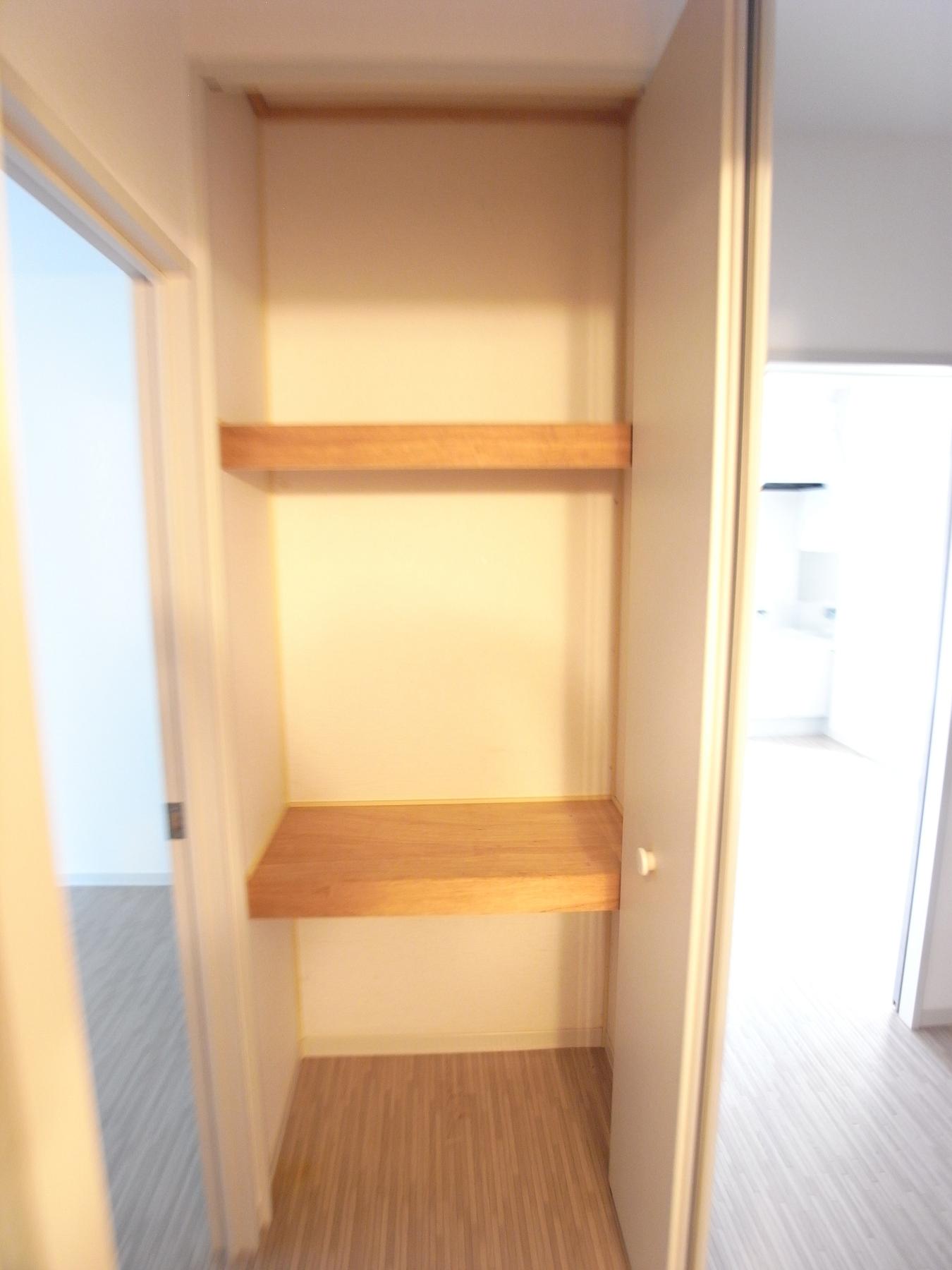 Receipt. There is also housed in the hallway!