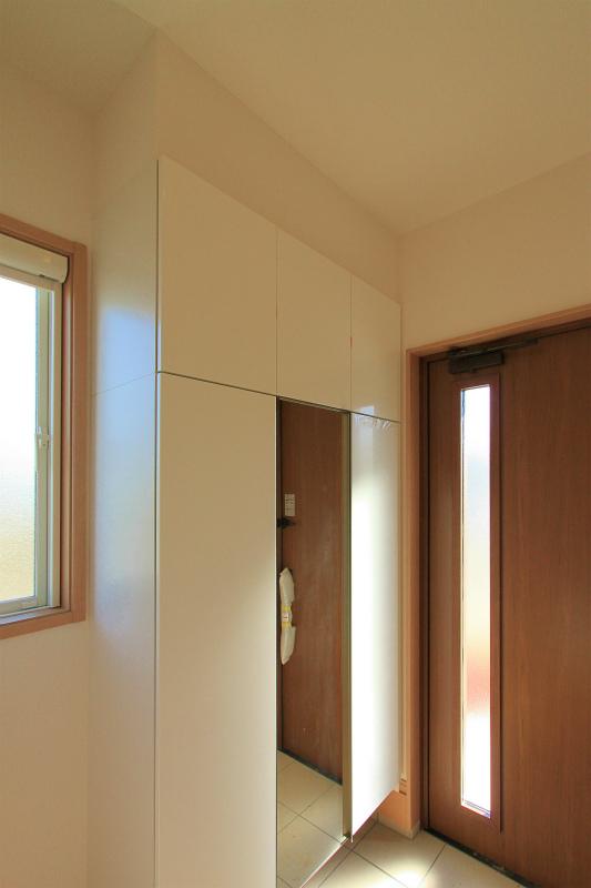 Entrance. 2013 December 12, shooting