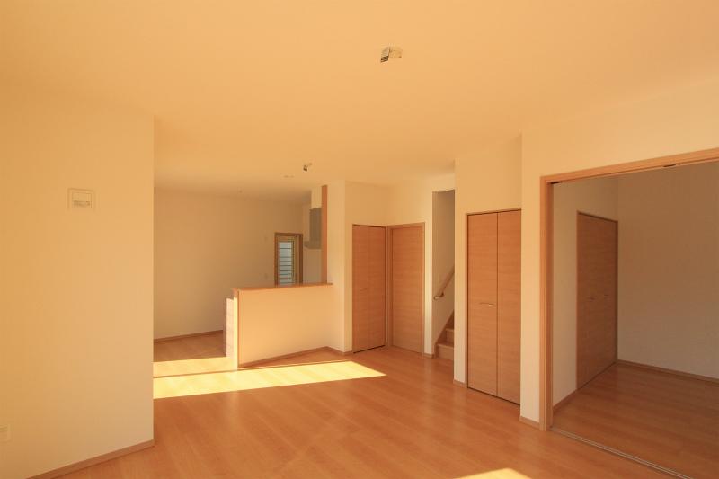 Living. 2013 December 12, shooting