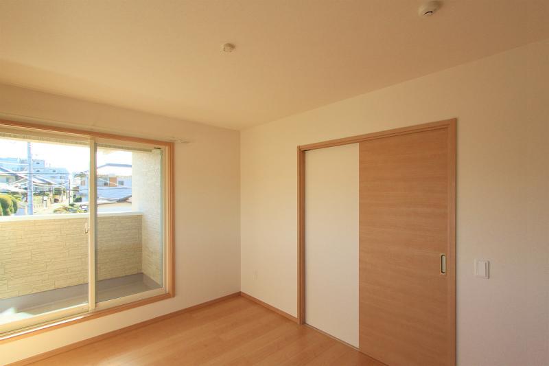 Non-living room. 2013 December 12, shooting