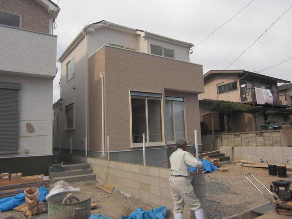 Local appearance photo. 2013 October 28, shooting