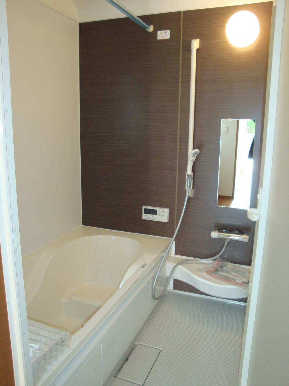 Bathroom. Indoor (12 May 2013) Shooting