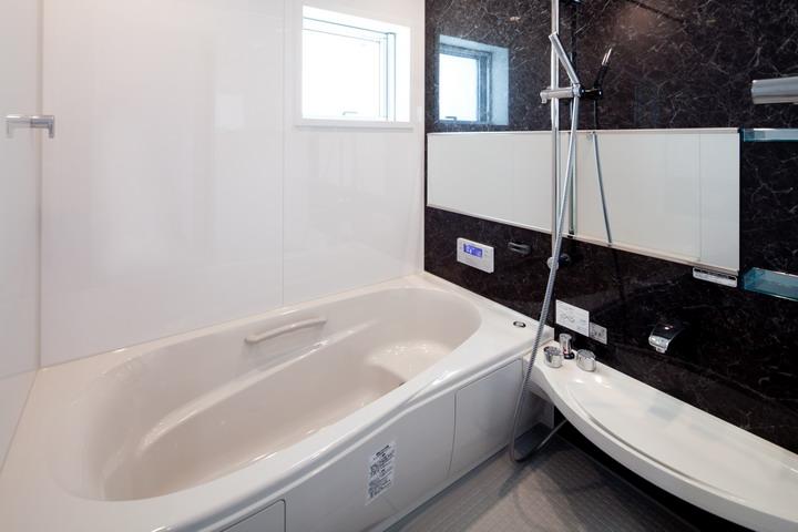 Bathroom. Let's heal the fatigue of the day with a system bus of modern specifications.