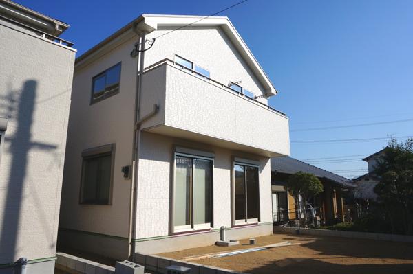 Local appearance photo. Local (12 May 2013) Shooting