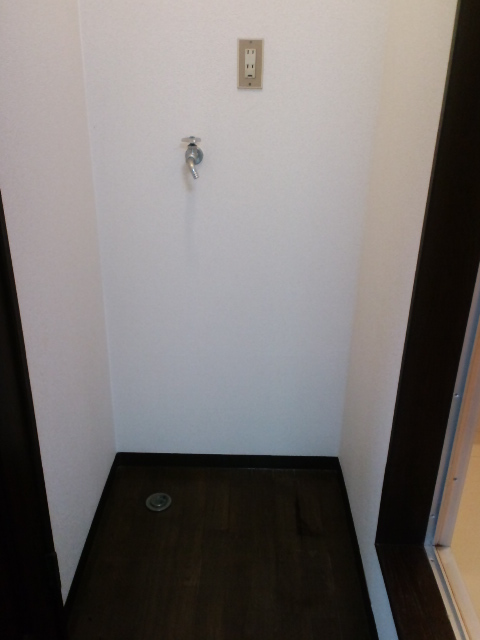 Other Equipment. Interior, This washing machine Storage.