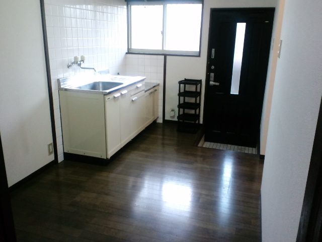 Kitchen. Window in the kitchen, It comes with.