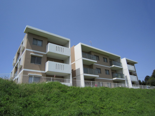 Building appearance. Sunny ☆ 