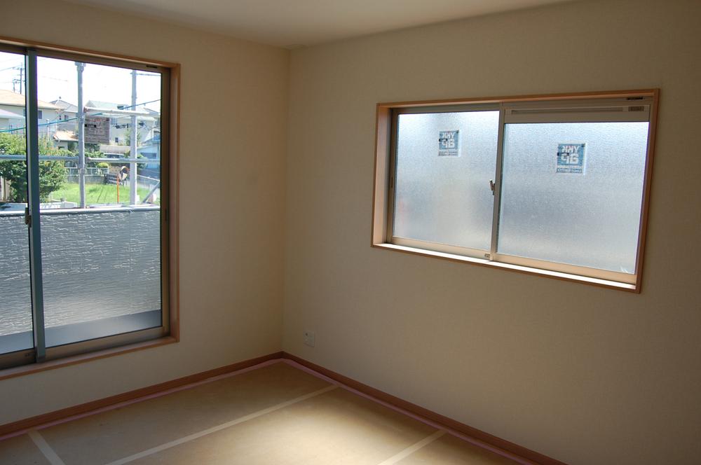 Same specifications photos (Other introspection)