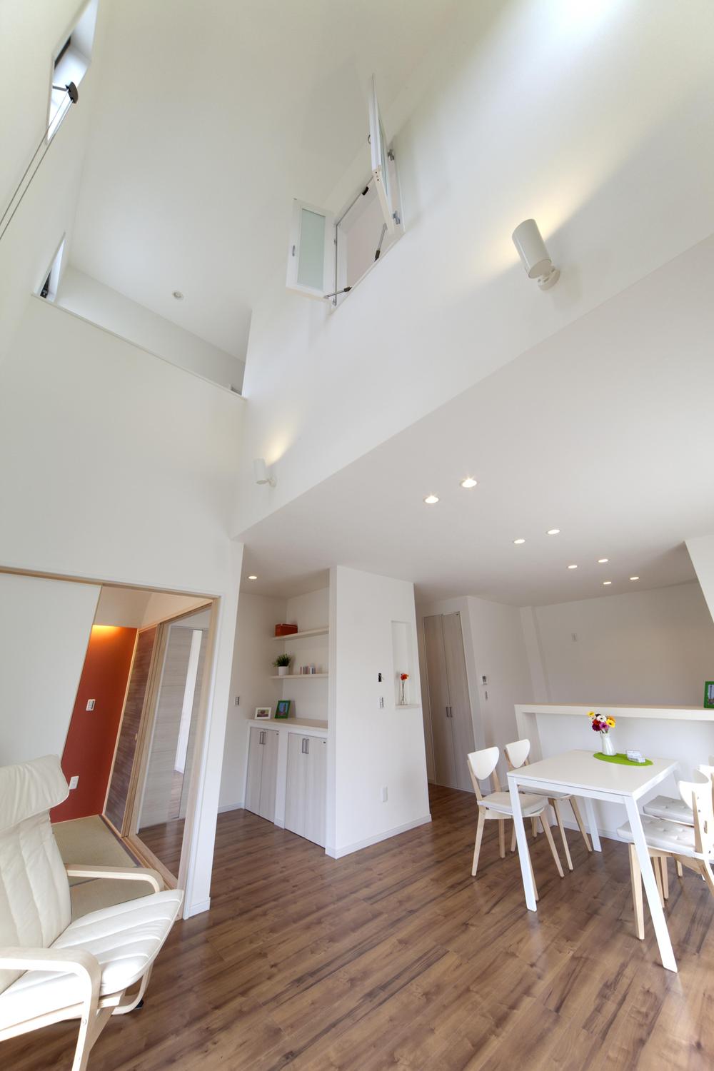 Living. Indoor (April 2012) shooting