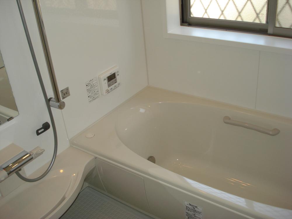 Bathroom. Indoor (April 2012) shooting