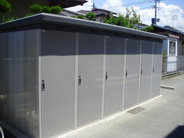 Other. Each room 1 compartment with warehouse