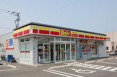 Convenience store. 500m to Daily Yamazaki (convenience store)