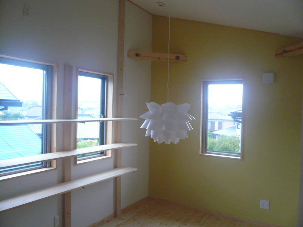 Non-living room. Local (10 May 2013) Shooting