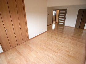 Living and room. It was reborn to the spacious and bright living room