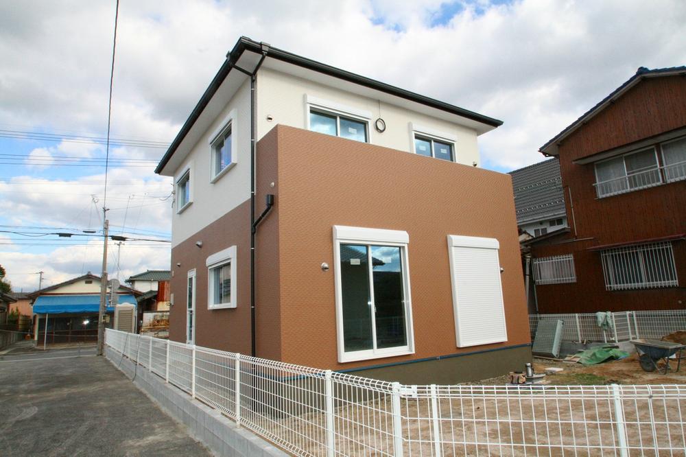 Local appearance photo