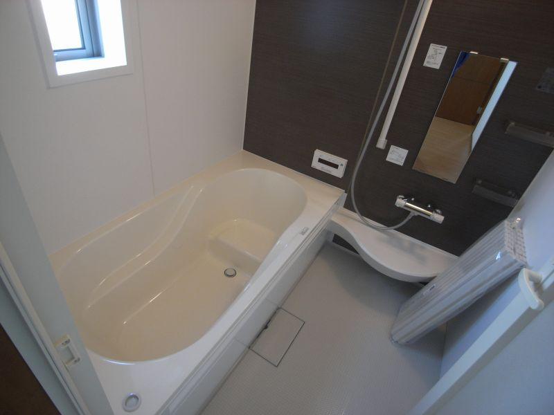 Bathroom. Building 3