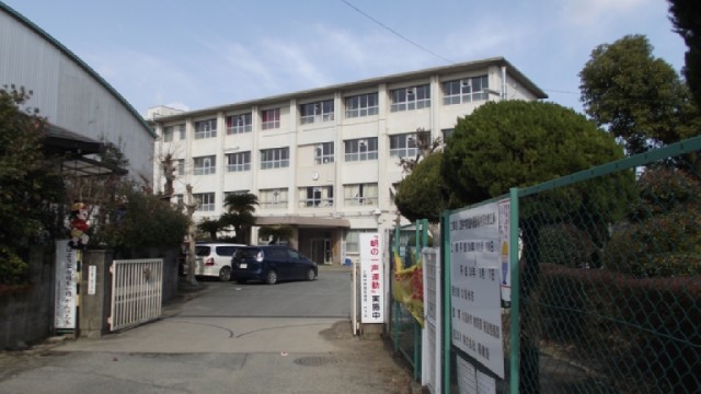 Junior high school. 2200m until the Municipal Gangnam junior high school (junior high school)
