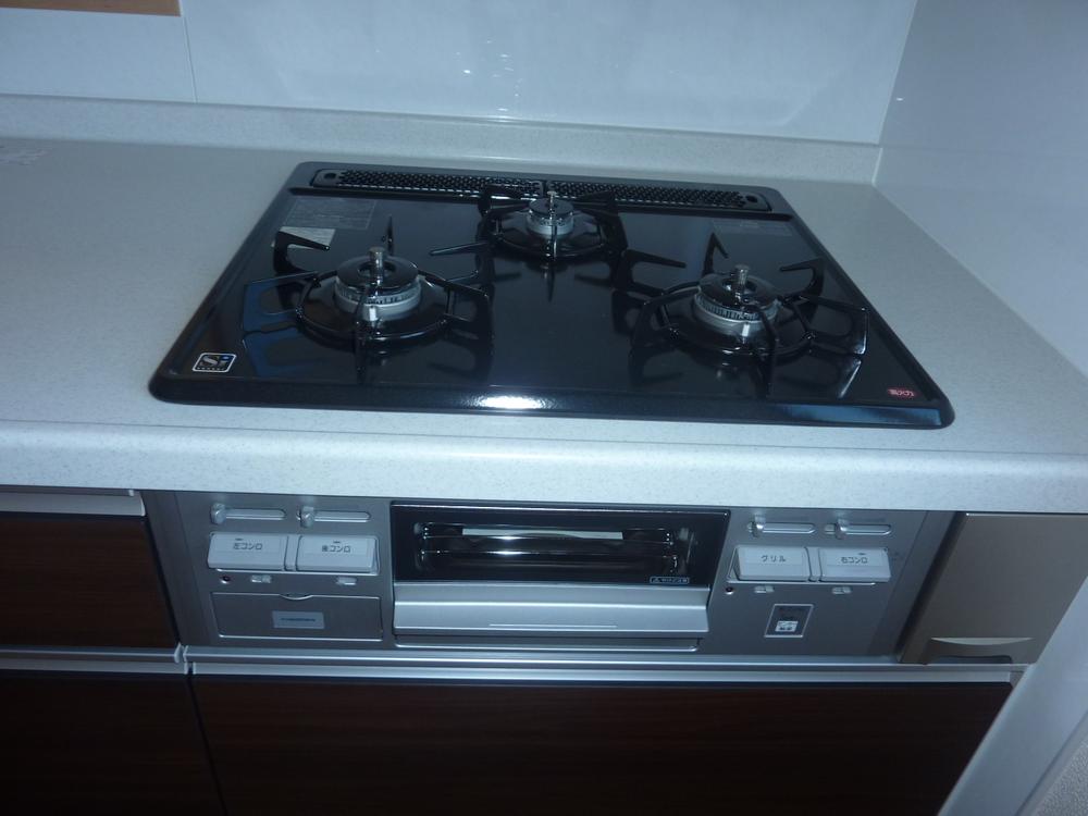 Kitchen. Local (11 May 2013) Shooting