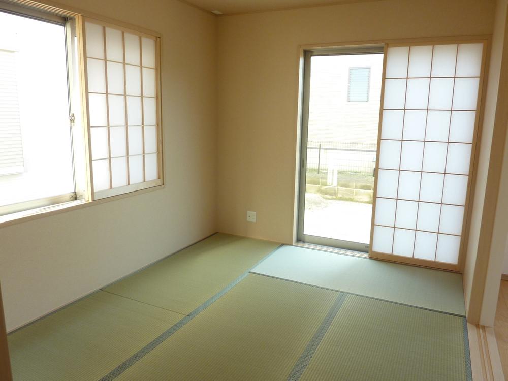 Non-living room. Local (11 May 2013) Shooting