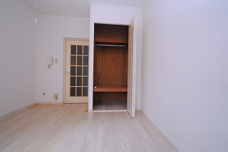 Receipt. The same type Similar photo There is a case where the color of the floor is different. 