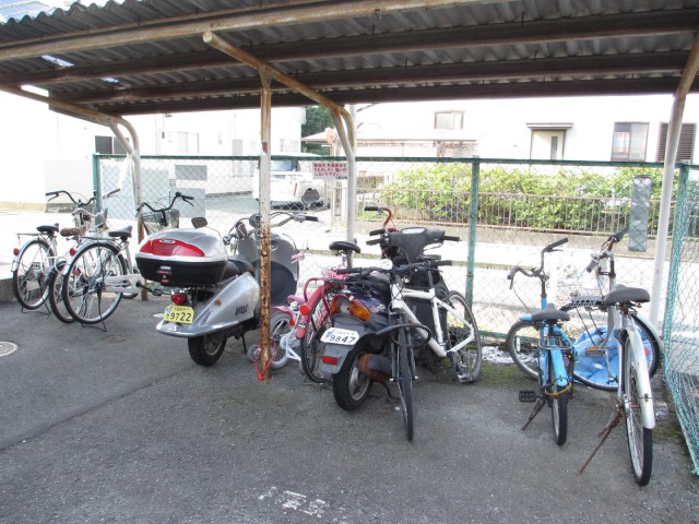 Building appearance. Bicycle-parking space