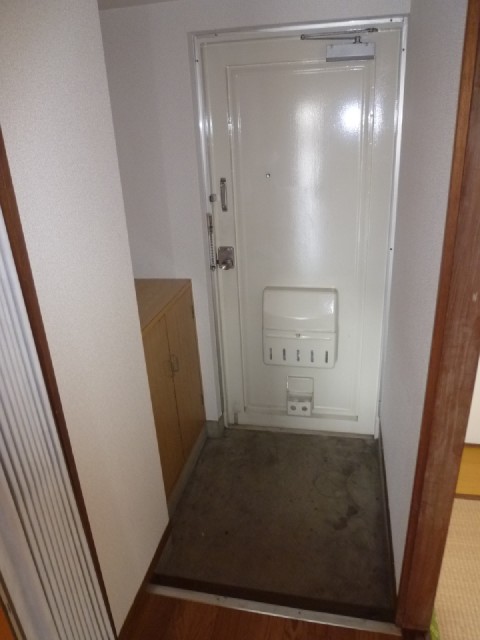 Entrance. Entrance with cupboard